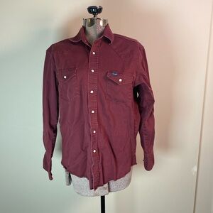 Wrangler western button up small